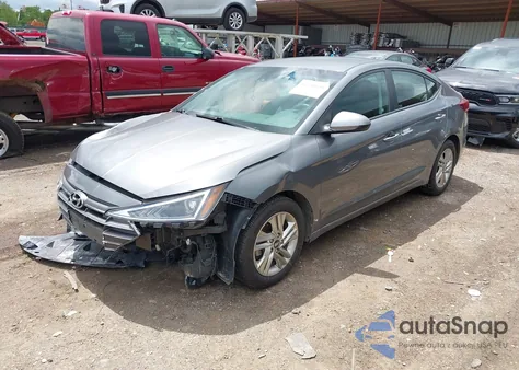 2019 Hyundai Elantra Sel z USA, uszkodzony, nr VIN 5NPD84LF7KH422483